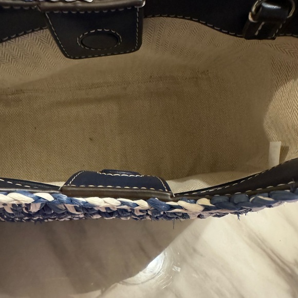 Tory Burch Thea Straw Small Bucket Bag in Blue Melange - Picture 3 of 9